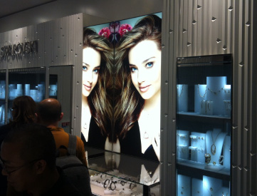 seg frames in retail